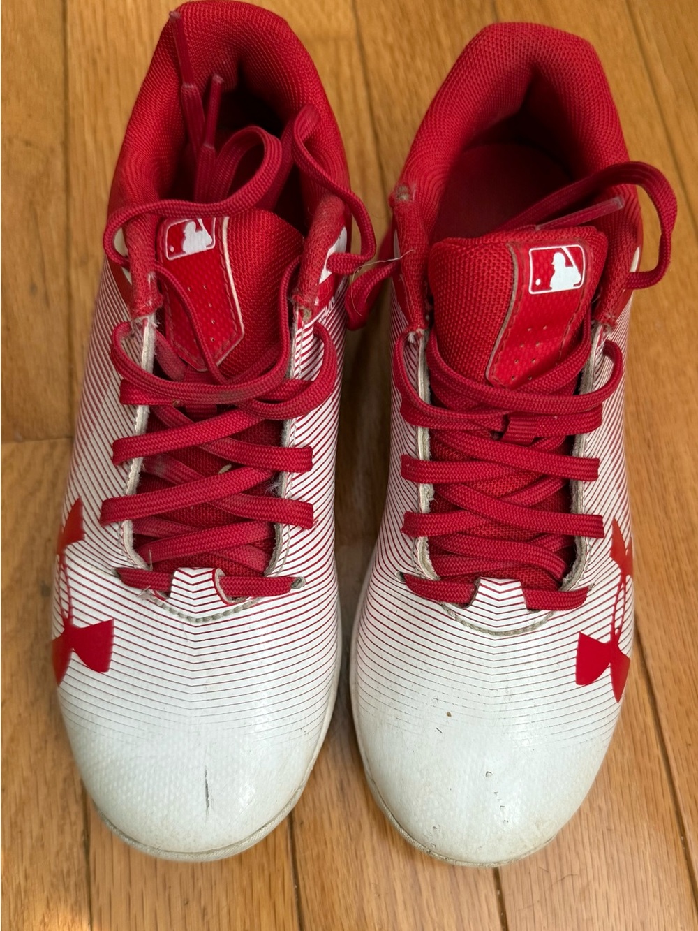 Under Armour White and Red Men's Baseball Cleats